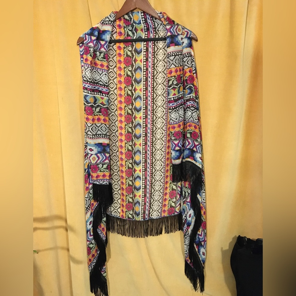 NWOT Lavello Chiffon Boho Print Convertible Vest/kimono with Black Fringe. OS